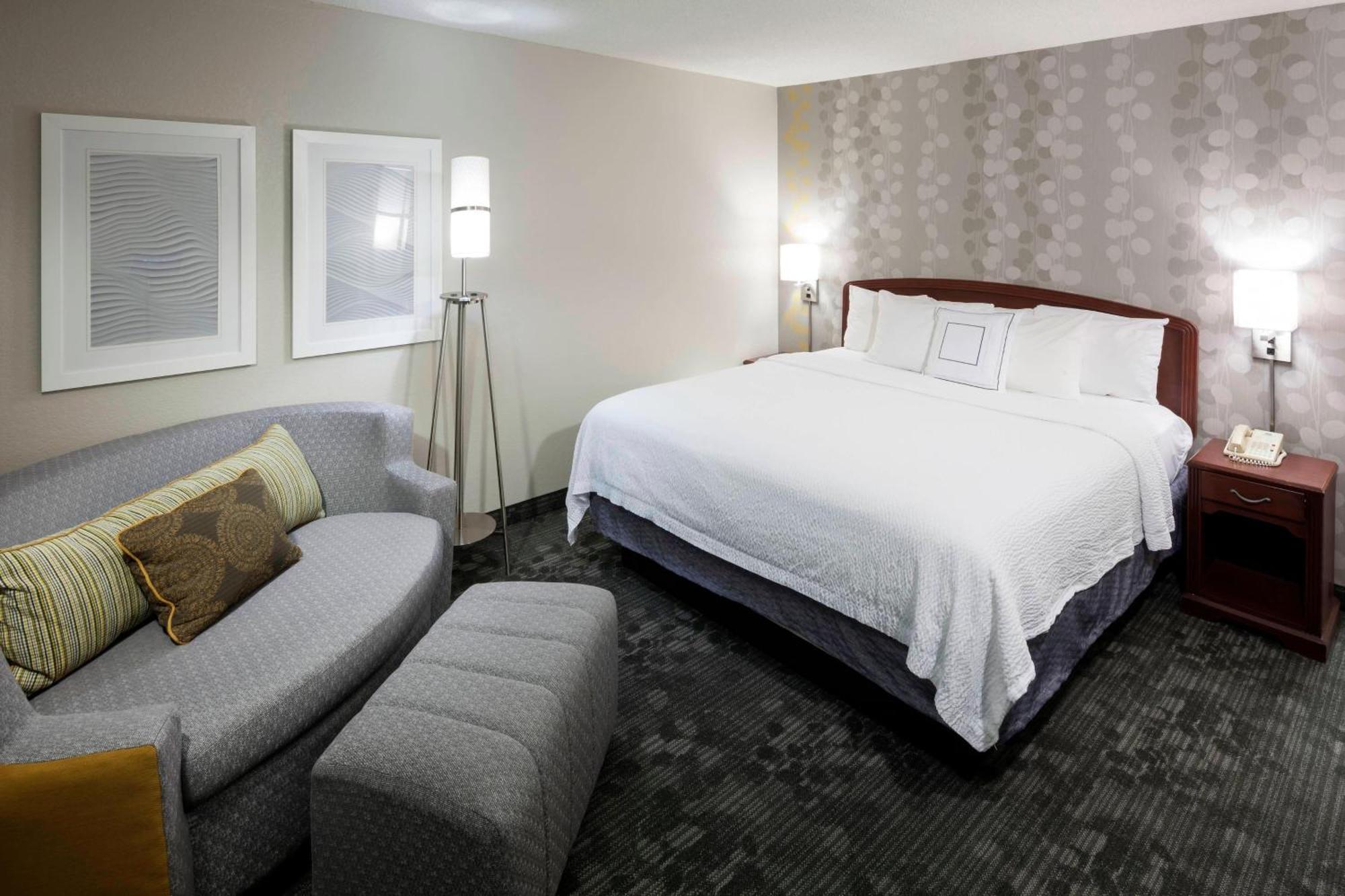Hotel Courtyard By Marriott Wichita East Zewnętrze zdjęcie