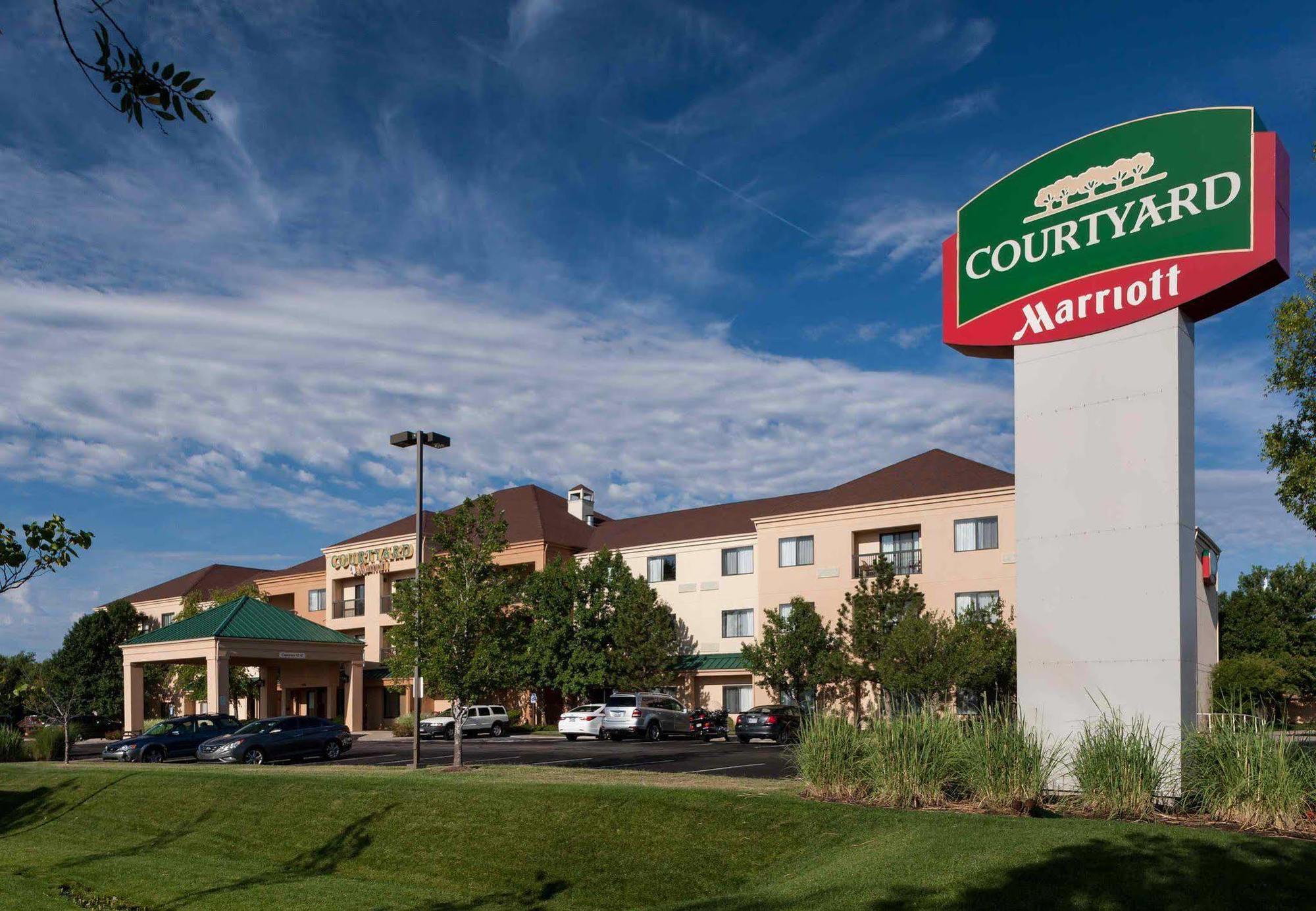 Hotel Courtyard By Marriott Wichita East Zewnętrze zdjęcie