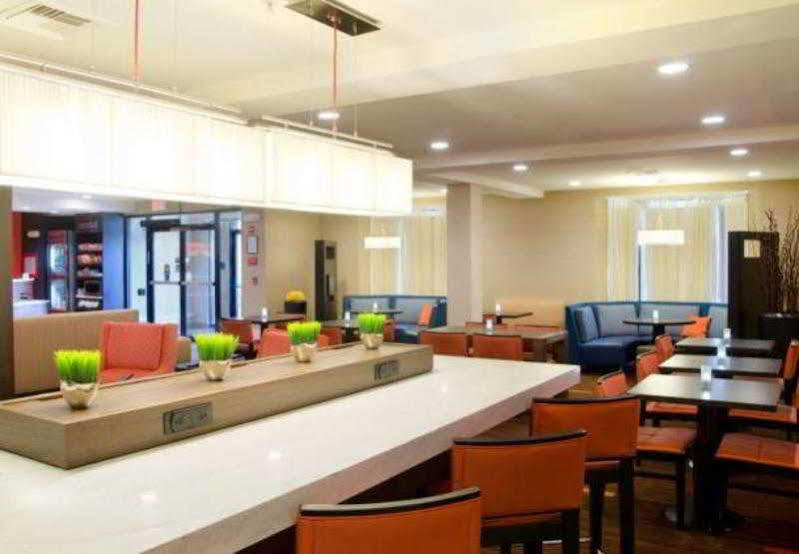 Hotel Courtyard By Marriott Wichita East Zewnętrze zdjęcie